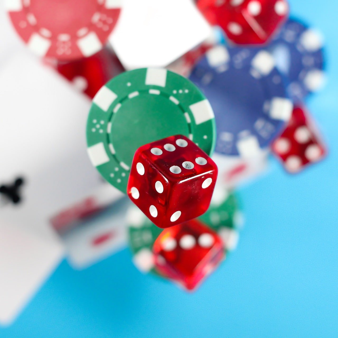 Responsive Lucky Phoenix Slots interface on 555rr4 for Android users